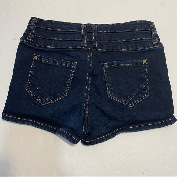 blue spice womens sz 0 dark blue jean shorts  2”L - Picture 2 of 4
